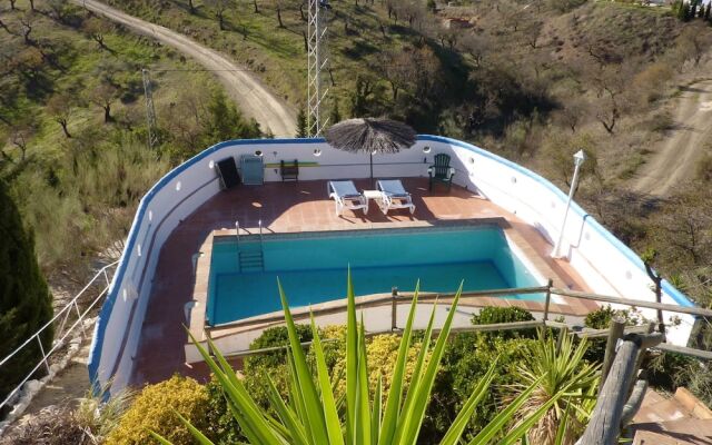 Spacious Holiday Home With Private Pool, in the Mountain and With Beautiful View