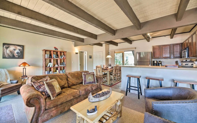 Patio & Fireplace: Country Club Pinetop Condo!