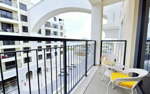 Stylish 1BR Apartment in La Sirene