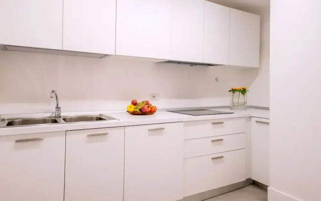 Luxury Villa with Penthouse, Pools and Sea View