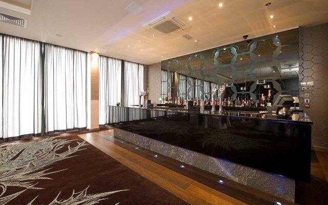 Lorne Hotel
