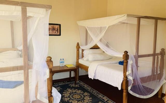 Babylon Lodge