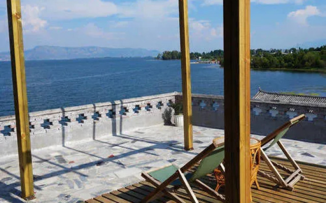 Mingyue.shineitaoyuan