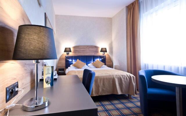 Justyna Hotel