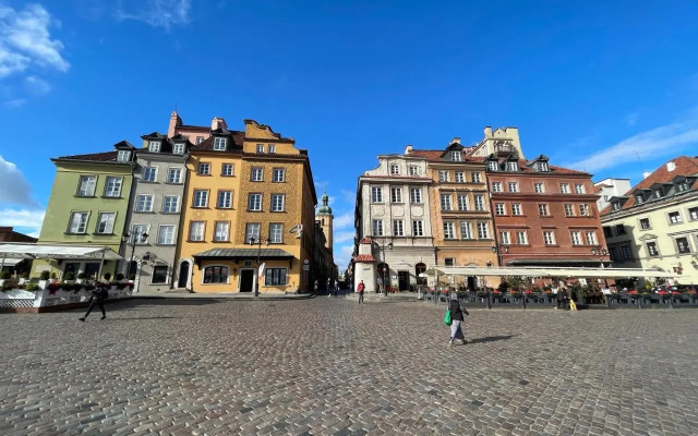 ROYAL 2 Old Town fast WiFi Netflix HBO AppleTV+