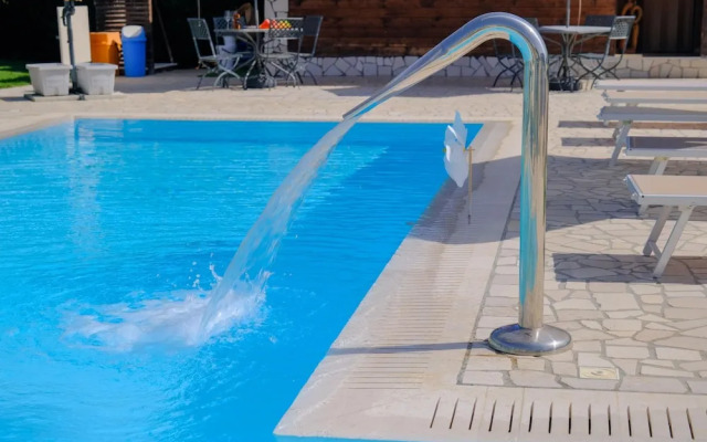 Bungalow Felicit 2 With Pool