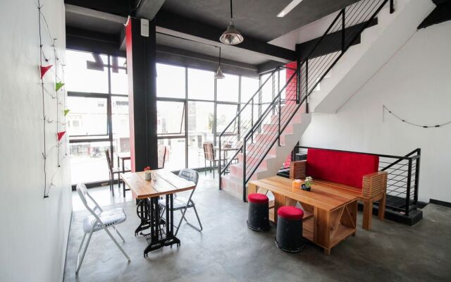 Airy Bandara Tjilik Riwut Seth Adji 31 Palangkaraya