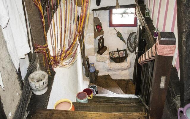 Le Colombier De Cyrano Et Roxane