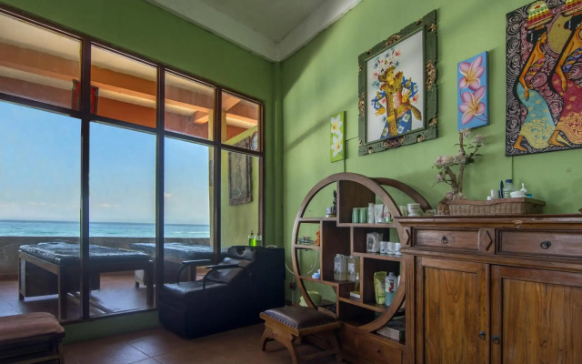 Mushroom Beach Bungalow