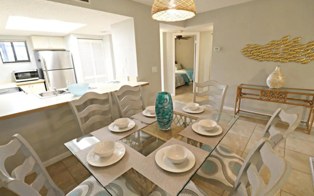Ocean Village Club J16