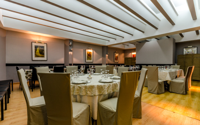 Virgen de los Reyes Hotel
