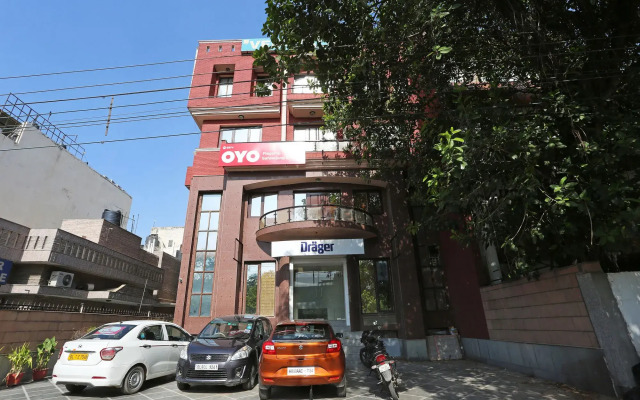 OYO Flagship 746 Bhikaji Cama Place