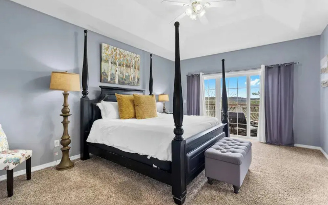 The Greenview Manor - Lake Views