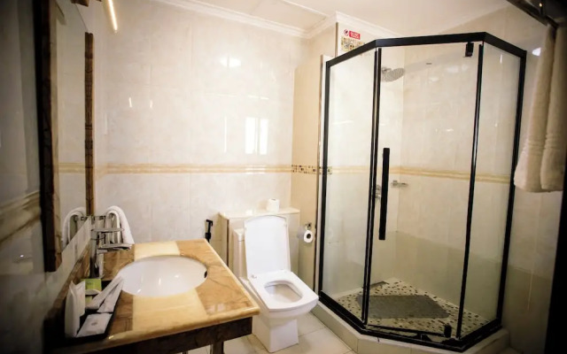 The Grand Palace Hotel