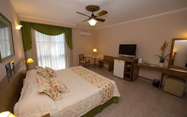 Orquideas Hotel & Cabañas