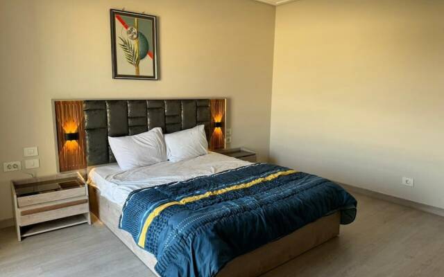 Penthouse with roof-amberville-NEWGIZA