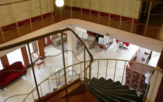 Prince Hotel