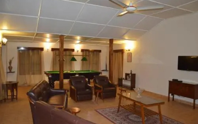 Nya Sylee Director's Bungalow