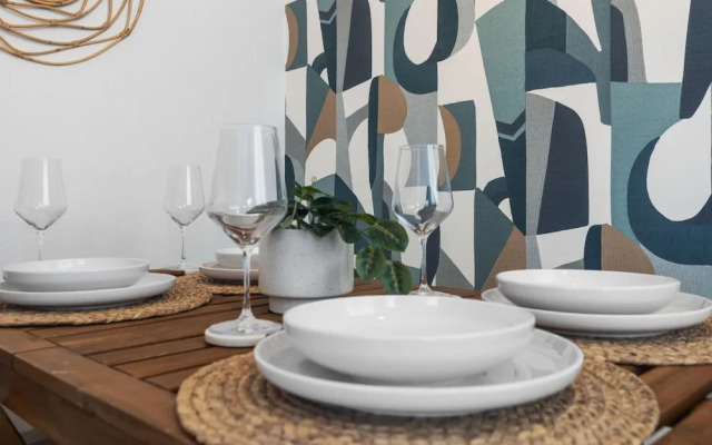 Otium Rentals Historic and Vibrant Apartment