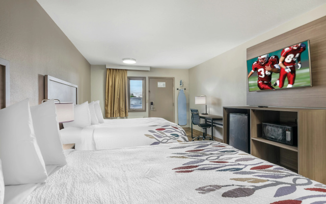 Red Roof Inn Staunton