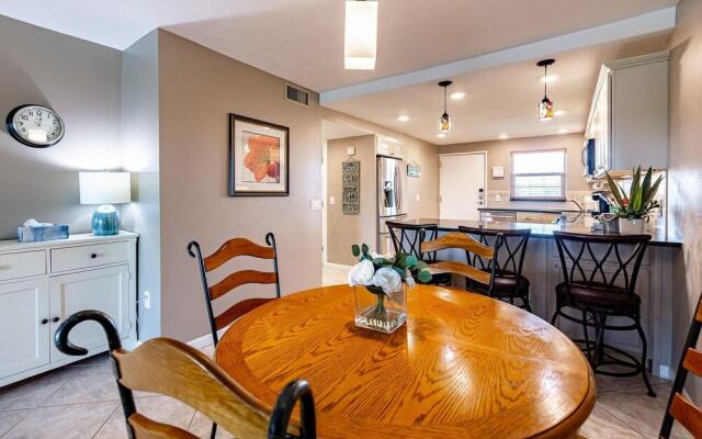 Bayshore Yacht & Tennis Club 616