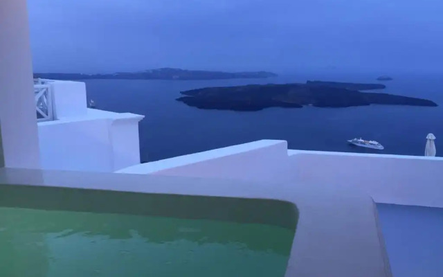 Altana Cliffside Villas
