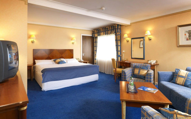 Mercure Dartford Brands Hatch Hotel & Spa