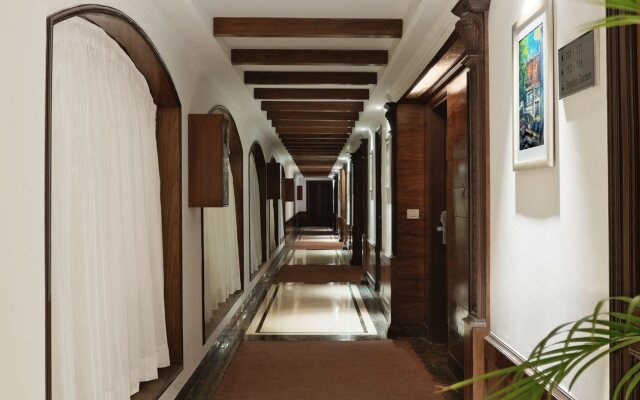 The Golden Palms Hotel & Spa