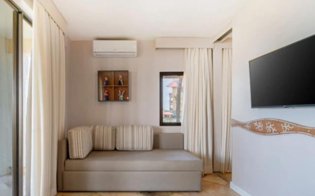 Beach Park Suites Resort