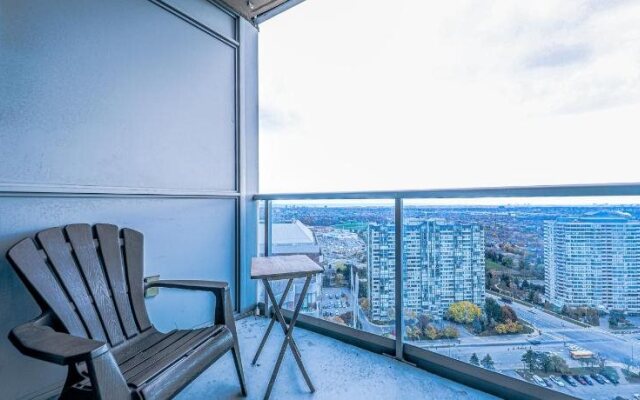 Lake View Luxury Condo by Elite Suites