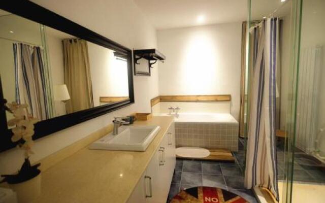 Wushan Hostel