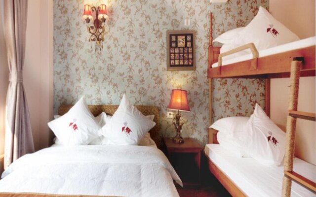 Daily Mega Holiday Hotel