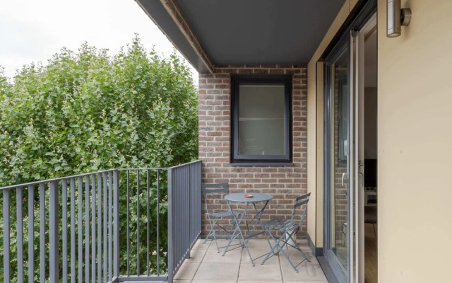Guestready - Modern 2BR Flat With Large Balcony at East End