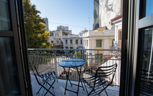 Ederlezi Zoubourlou Aparthotel