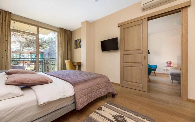 BIRUTĖS ALLEY 43, By Cohost