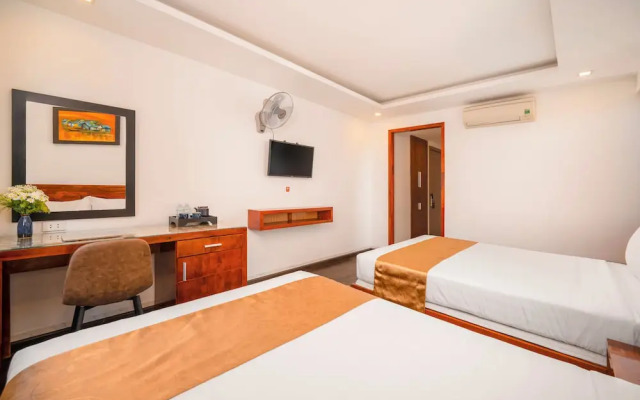 Waikiki Beach Hotel Da Nang