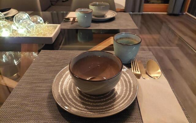 LAAX central holiday apartment with pool & sauna