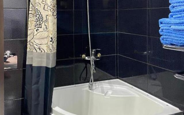 Современные Апартаменты в уютном уголке Сухума