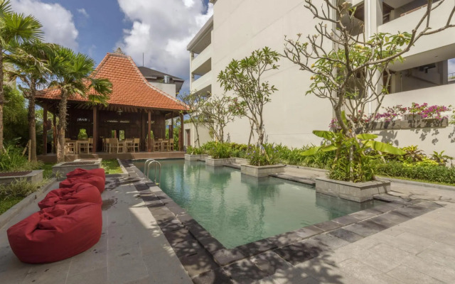 Hotel Dafam Savvoya Seminyak