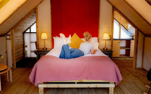 Killarney Glamping at the Grove, Suites And Lodges