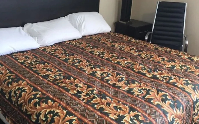 Suburban's  Lavilla Inn