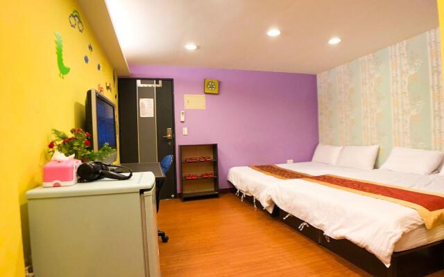 Fengjia Bichon Homestay