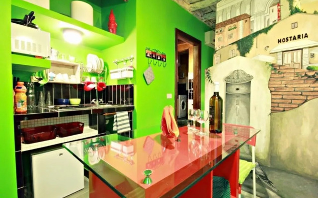 Amazing Attic In With Terrace In Fontana Di Trevi