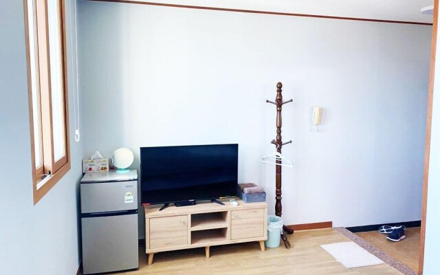 Sanbangsan Parktel - Hostel