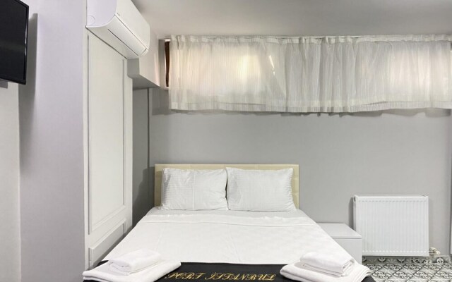 Comfy and Central Studio Flat in Kabatas Beyoglu