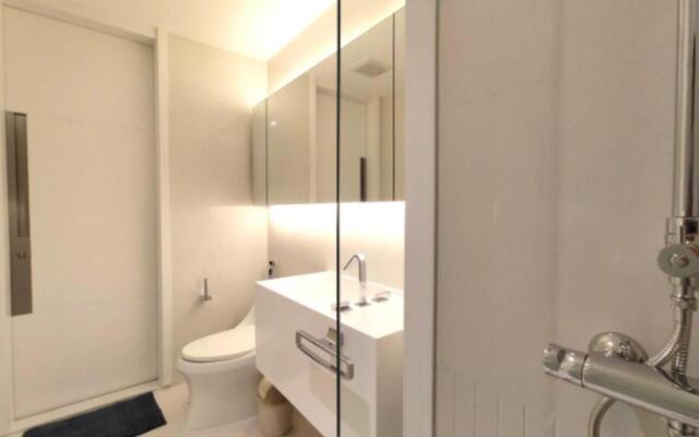 Circle Sukhumvit 11#Luxury#Pool#Gym#BTS Nana&MRT Sukhumvit#1BR#Max2ppl