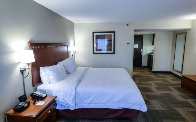 Hampton Inn Charleston-Southridge