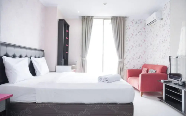 Cozy Stay Studio At Mangga Dua Apartment