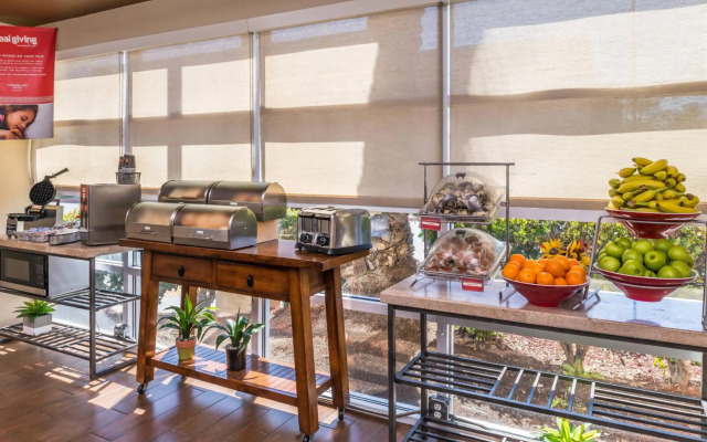 TownePlace Suites By Marriott Anaheim Maingate Near Angel Stadium
