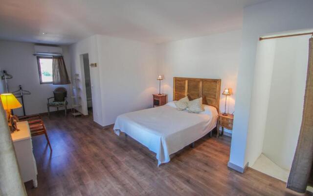 Laja - panoramic hillside holiday house in Moraira